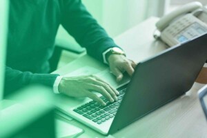 How to Write a Board Member Agreement + Template to Align Directors